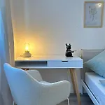 Modernes Designer-apartment Fuer 7 Gaeste - 80qm In Zentraler Lage, Self-check-in Karlsruhe