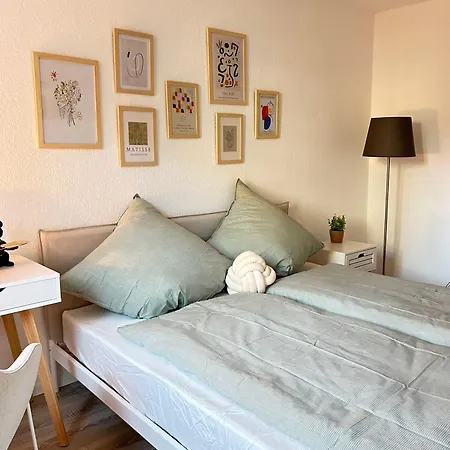 Apartment Modernes Designer-apartment Fuer 7 Gaeste - 80qm In Zentraler Lage, Self-check-in *