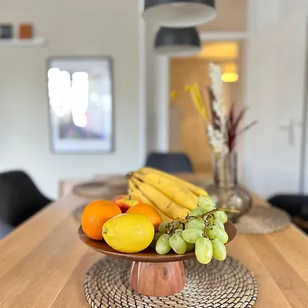 Apartament Modernes Designer-apartment Fuer 7 Gaeste - 80qm In Zentraler Lage, Self-check-in Karlsruhe